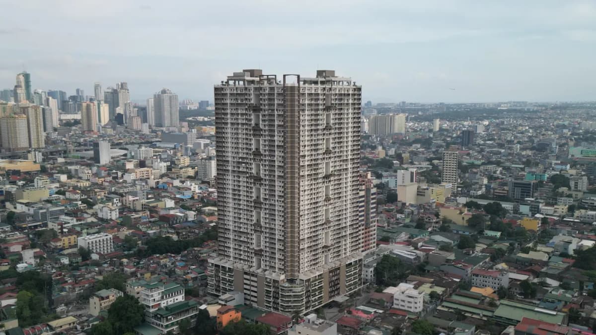 Aston Place DMCI in Pasay